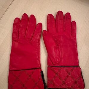 Women’s small Red Genuine Leather Gloves with Quilted black line Cuffs